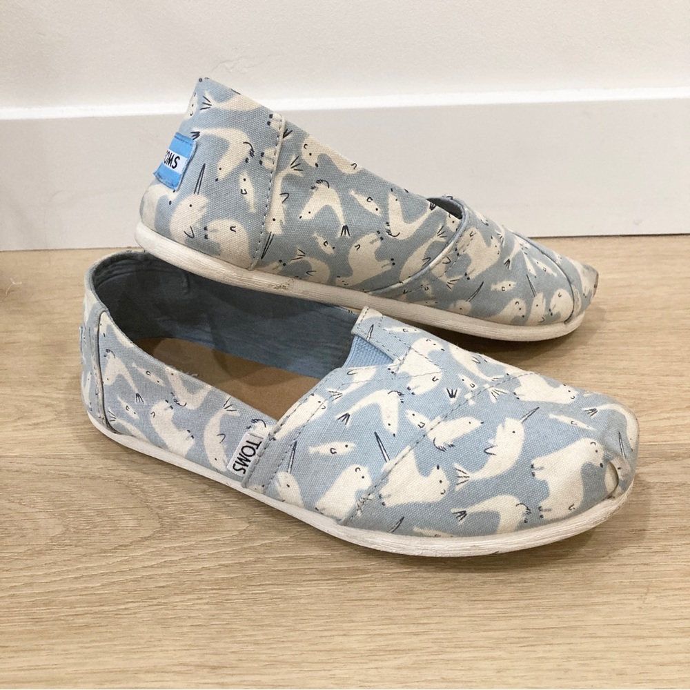 TOMS Arctic Animals Size 6